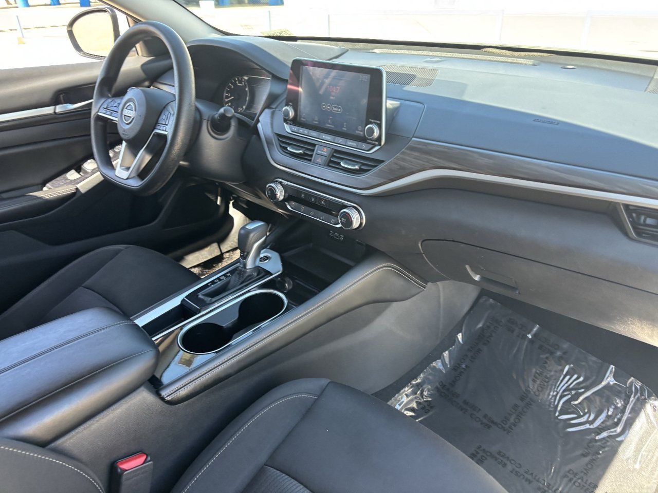 Used 2023 Nissan Altima 2.5 SV FWD image 10