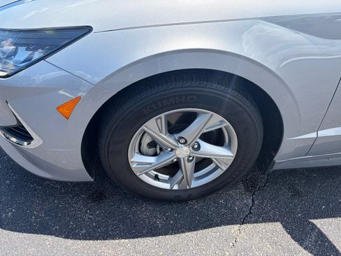 Used 2023 Hyundai Sonata SE FWD image 12