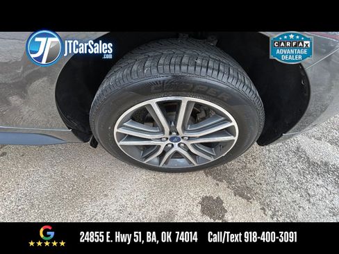 Used 2019 Ford Edge Titanium w/ Equipment Group 301A AWD/4WD image 48