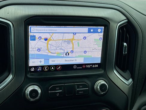 Used 2022 GMC Sierra 2500 Denali w/ Denali Ultimate Package image 9