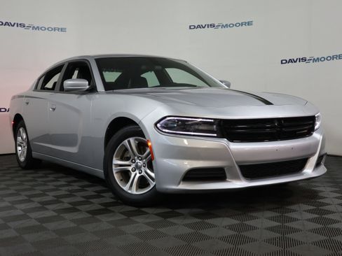Used 2021 Dodge Charger SXT w/ Leather Interior Group image 2