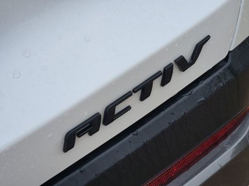 Used 2025 Chevrolet Equinox ACTIV w/ Safety and Technology Package FWD image 9