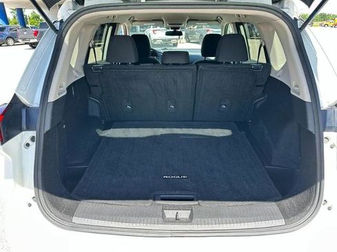 Used 2024 Nissan Rogue S FWD image 5