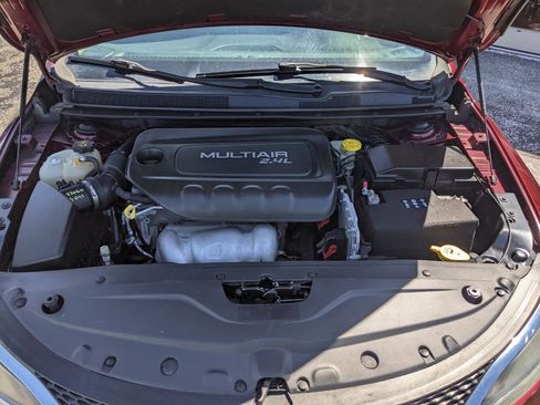 Used 2015 Chrysler 200 Limited FWD image 21
