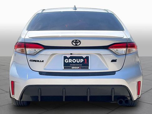 Used 2023 Toyota Corolla SE FWD image 5