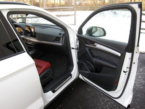 Used 2021 Audi SQ5 Premium Plus w/ Premium Plus Package image 23