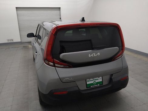 Used 2022 Kia Soul LX w/ Technology Package FWD image 6