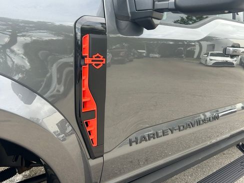 New 2026 Ford F250 Lariat w/ Black Appearance Package image 18