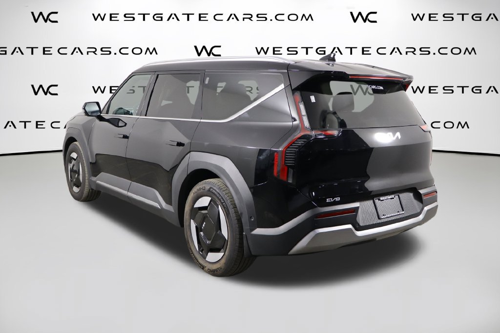 Used 2026 Kia EV9 Wind AWD/4WD image 45