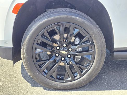 Used 2024 Chevrolet Tahoe High Country w/ Advanced Technology Package AWD/4WD image 8