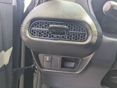 Used 2024 Honda HR-V LX image 26