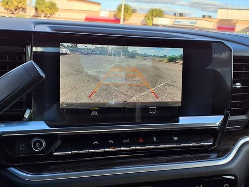 Used 2024 Chevrolet Silverado 1500 LT image 29