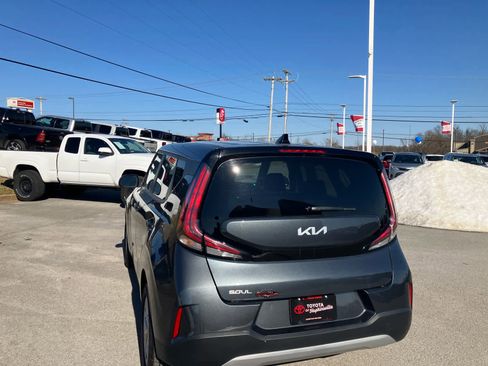 Used 2024 Kia Soul LX w/ Option Group 015 image 6