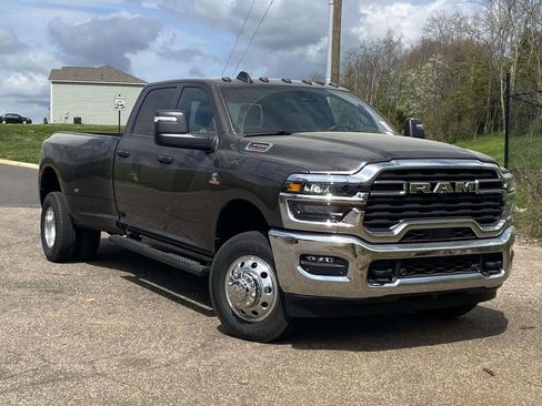New 2026 RAM 3500 Tradesman AWD/4WD image 26