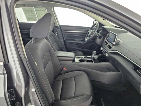 Used 2020 Nissan Altima 2.5 SV image 10