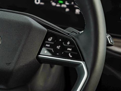 New 2025 Audi Q5 Premium Plus image 17