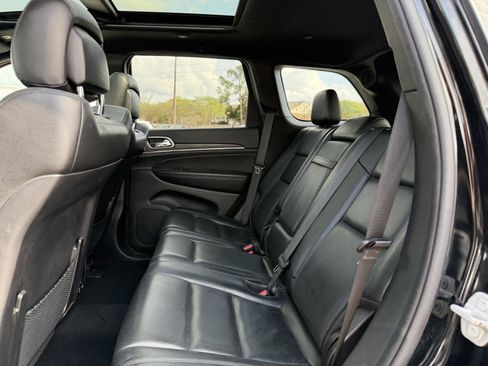 Used 2021 Jeep Grand Cherokee Limited w/ Luxury Group II AWD/4WD image 15