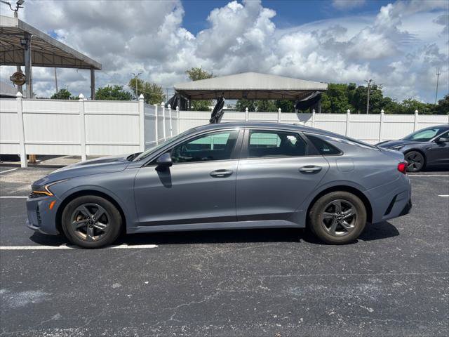 Used 2022 Kia K5 LXS FWD image 3