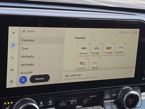 Certified 2025 Toyota Highlander XLE image 22