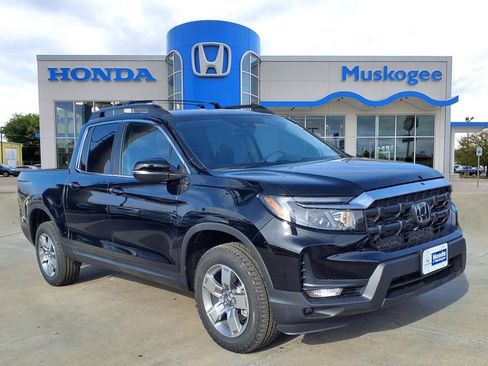 Used 2025 Honda Ridgeline RTL image 1