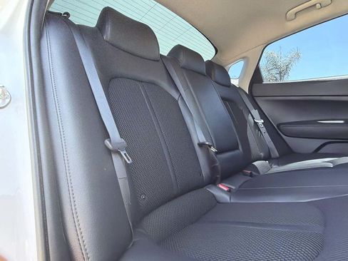 Used 2019 Kia Optima S FWD image 22