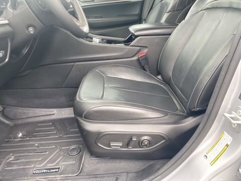 Certified 2023 Jeep Grand Cherokee Limited w/ Luxury Tech Group II image 24