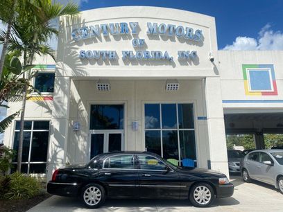 Used 2008 Lincoln Town Car Signature Limited