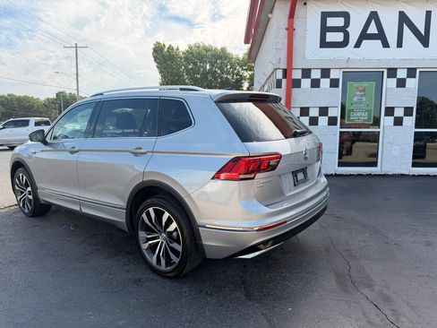 Used 2019 Volkswagen Tiguan SEL Premium R-Line AWD/4WD image 3