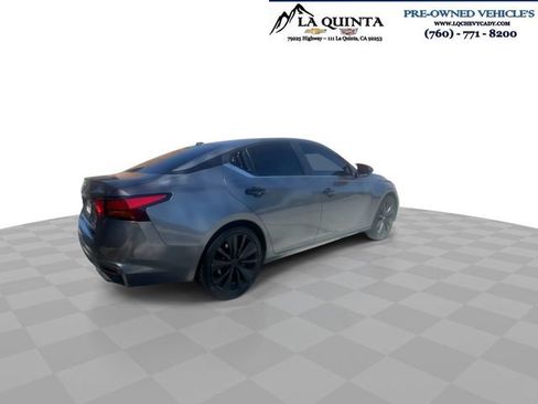 Used 2021 Nissan Altima 2.5 SR FWD image 4