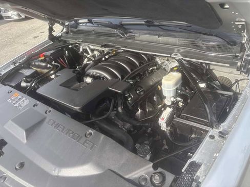 Used 2015 Chevrolet Suburban LT image 36