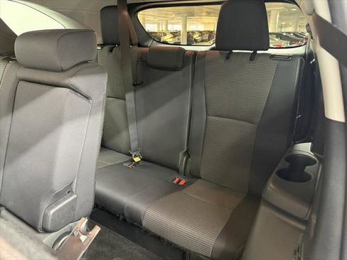 Certified 2023 Toyota Highlander L image 36
