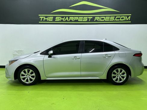 Used 2021 Toyota Corolla LE FWD image 6