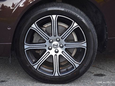 Used 2018 Volvo XC60 T6 Inscription w/ Convenience Package AWD/4WD image 38