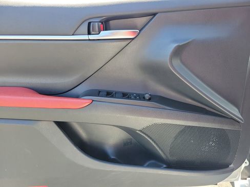 Used 2024 Toyota Camry SE image 21