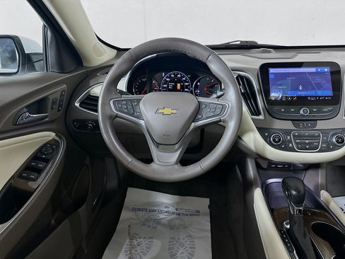 Used 2024 Chevrolet Malibu LT FWD image 23