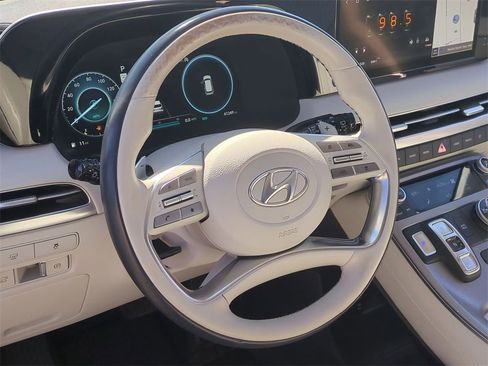 Used 2023 Hyundai Palisade Calligraphy image 13