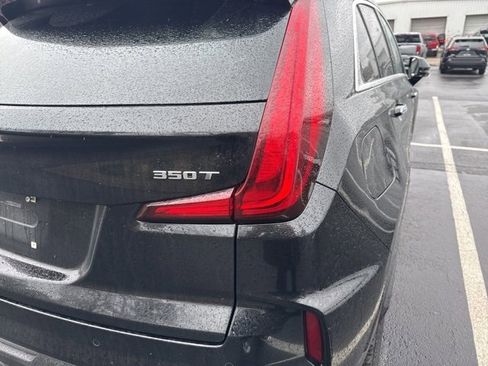 Used 2025 Cadillac XT4 Premium Luxury image 12