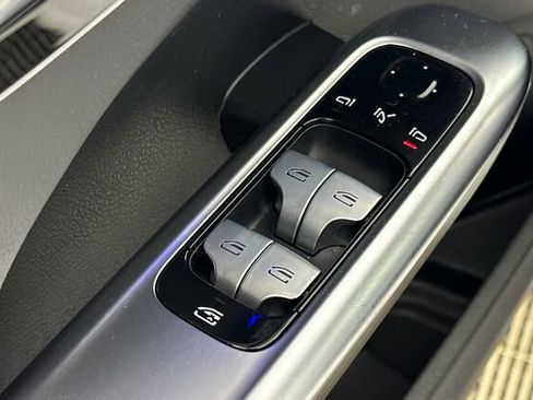 Certified 2022 Mercedes-Benz C 300 White image 12