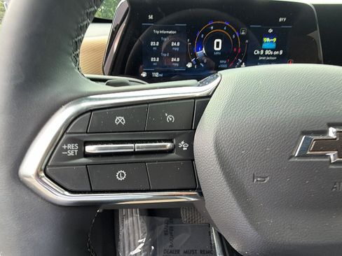 Used 2026 Chevrolet Equinox ACTIV w/ Safety and Technology Package FWD image 27