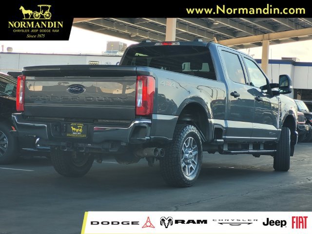 Used 2025 Ford F250 XLT AWD/4WD image 3