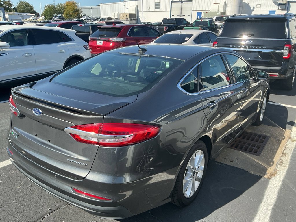 Used 2019 Ford Fusion Energi Titanium FWD image 10
