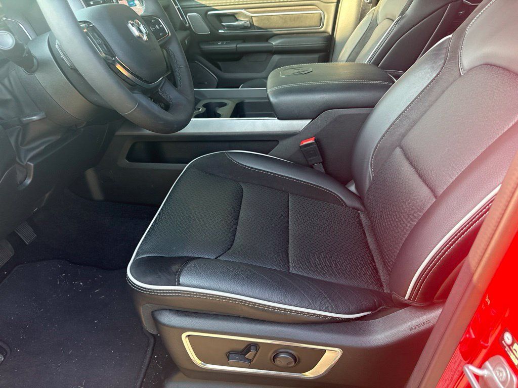 Used 2025 RAM 1500 Laramie w/ Night Edition AWD/4WD image 11