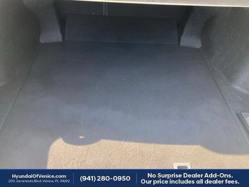 Used 2018 Toyota Camry LE FWD image 20