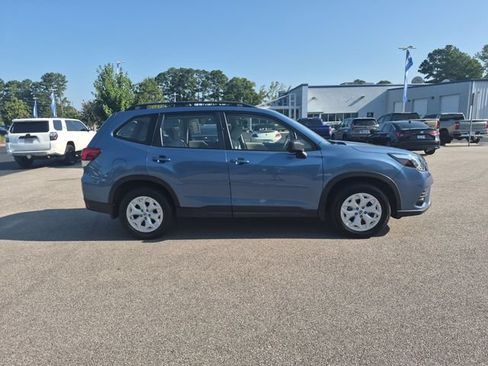 Used 2022 Subaru Forester AWD/4WD image 2