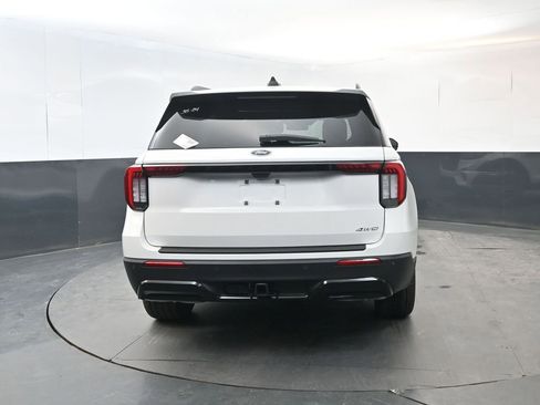 New 2026 Ford Explorer ST-Line image 4