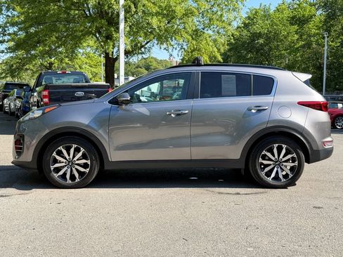 Used 2018 Kia Sportage EX w/ EX Technology Package FWD image 4