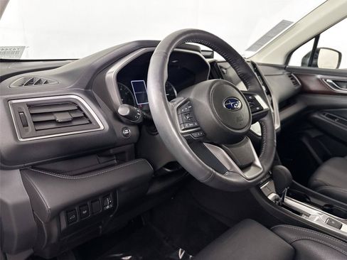 Used 2023 Subaru Ascent Touring AWD/4WD image 4