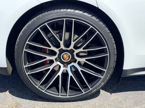 Used 2017 Porsche Panamera 4 AWD/4WD image 11