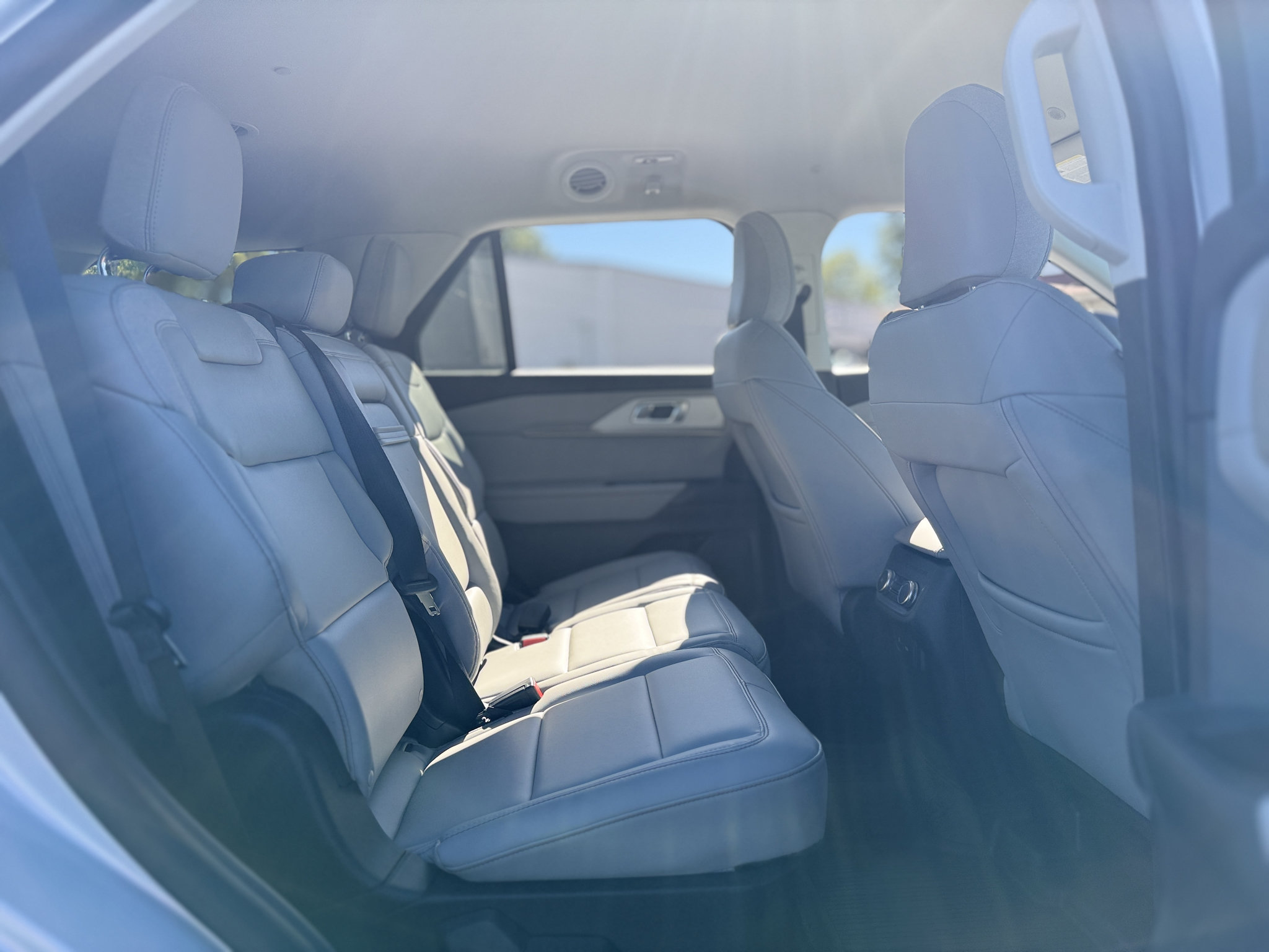 Used 2026 Ford Explorer Active w/ Active Comfort Package RWD image 28