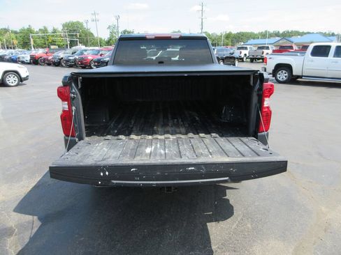 Used 2021 Chevrolet Silverado 1500 LT AWD/4WD image 8